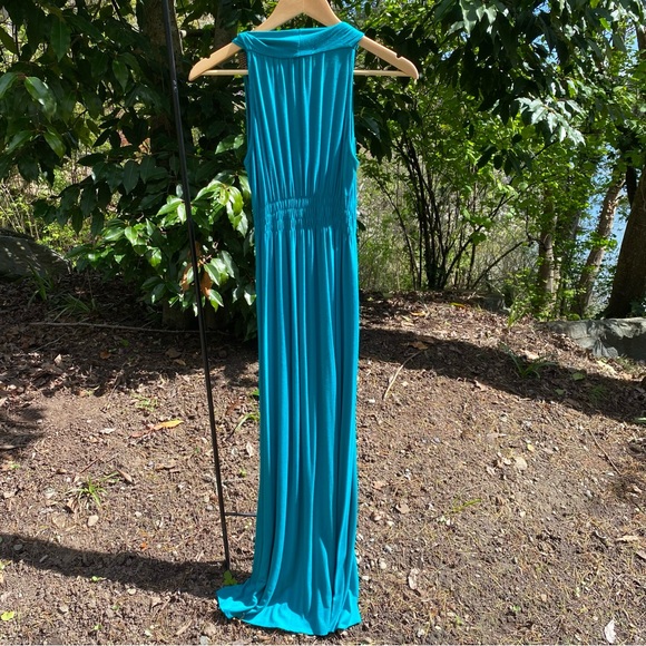 Sleeveless long summer dress - Picture 2 of 8